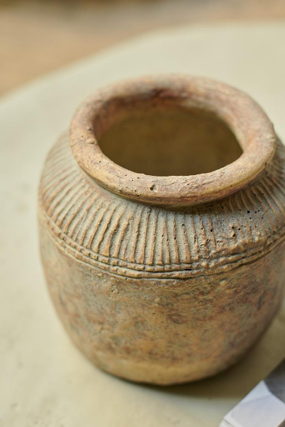 Tannin Vase